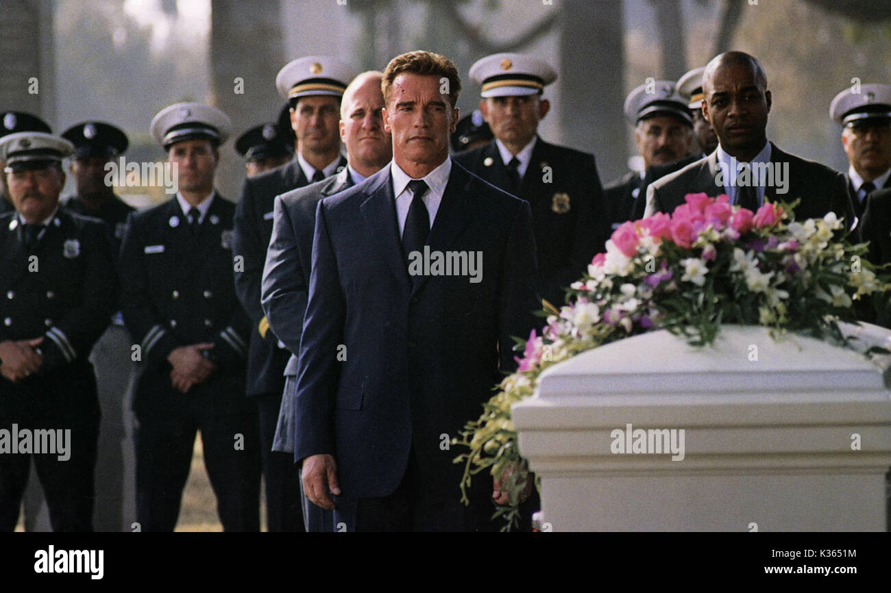 Dommages collatéraux Arnold Schwarzenegger Date : 2002 Banque D'Images