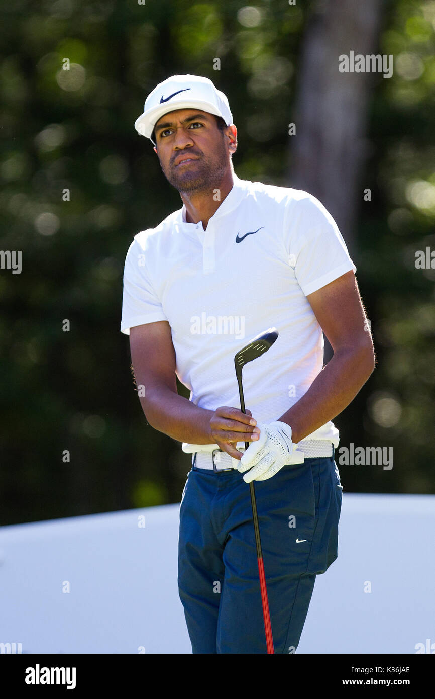 TPC Boston. Du 1er septembre 2017. MA, USA ; Tony Finau lors de la dix-huitième té lors du premier tour des technologies Dell Championship à PTC Boston. Anthony Nesmith/CSM/Alamy Live News Banque D'Images