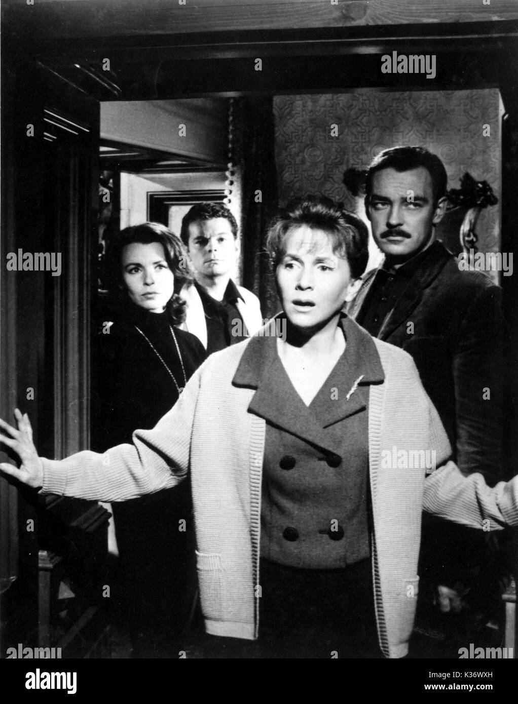L'hantise L-R, CLAIRE BLOOM, RUSS TAMBLYN, JULIE HARRIS, Richard Johnson Banque D'Images