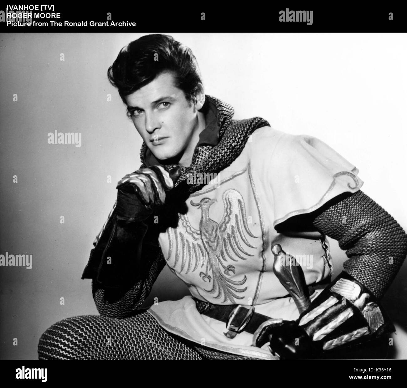 Ivanhoé ROGER MOORE Photo Stock - Alamy