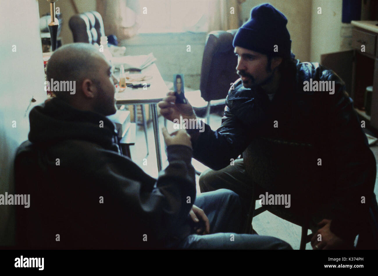 NARC JOHN ORTIZ ET JASON PATRIC UNE IMAGE PRIMORDIALE NARC JOHN ORTIZ ET JASON PATRIC UNE IMAGE PRIMORDIALE date : 2002 Banque D'Images