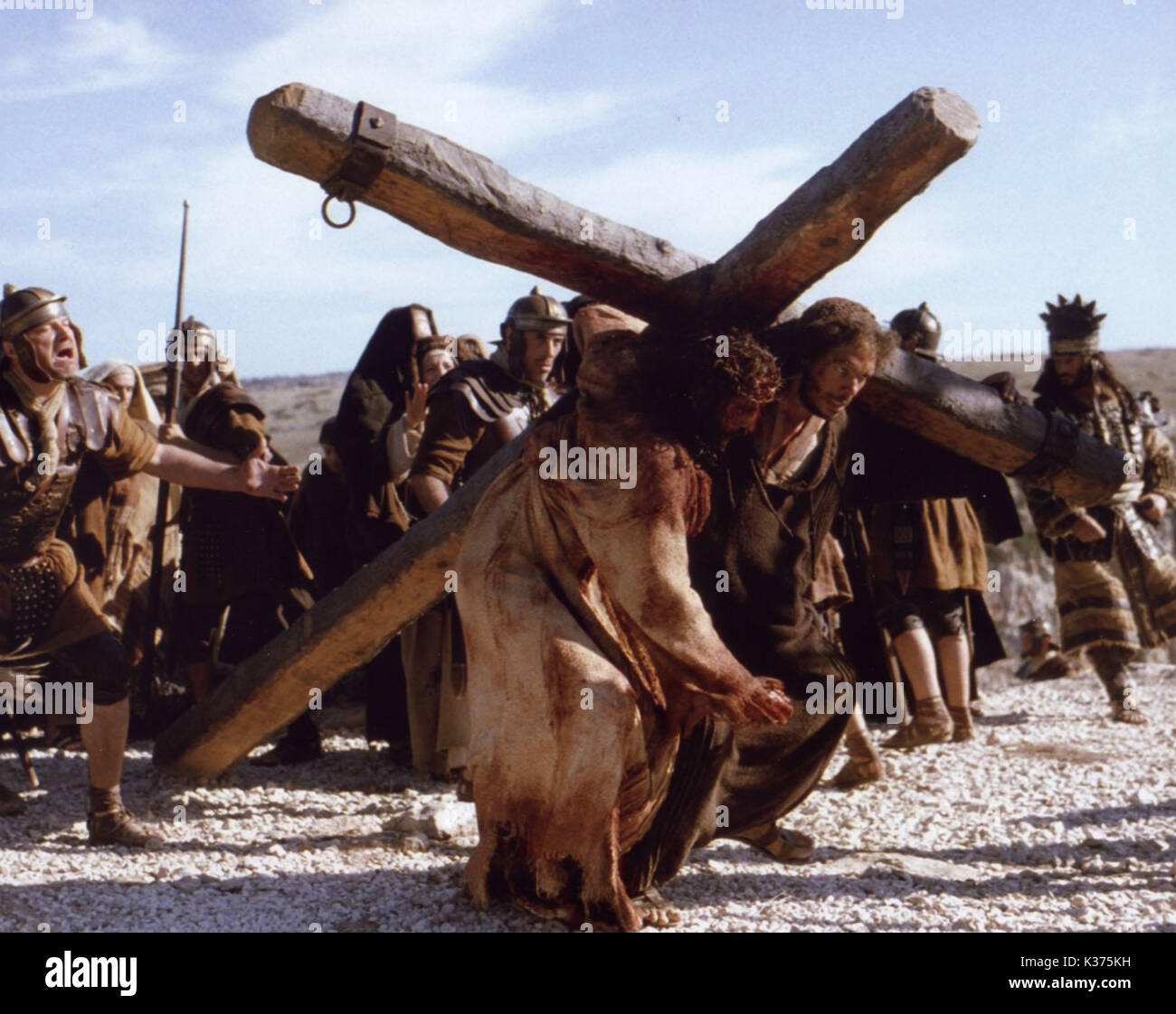 La passion du Christ Jésus, comme Jim Caviezel J JARRETH MERZ comme Simon de Cyrène Date : 2004 Banque D'Images