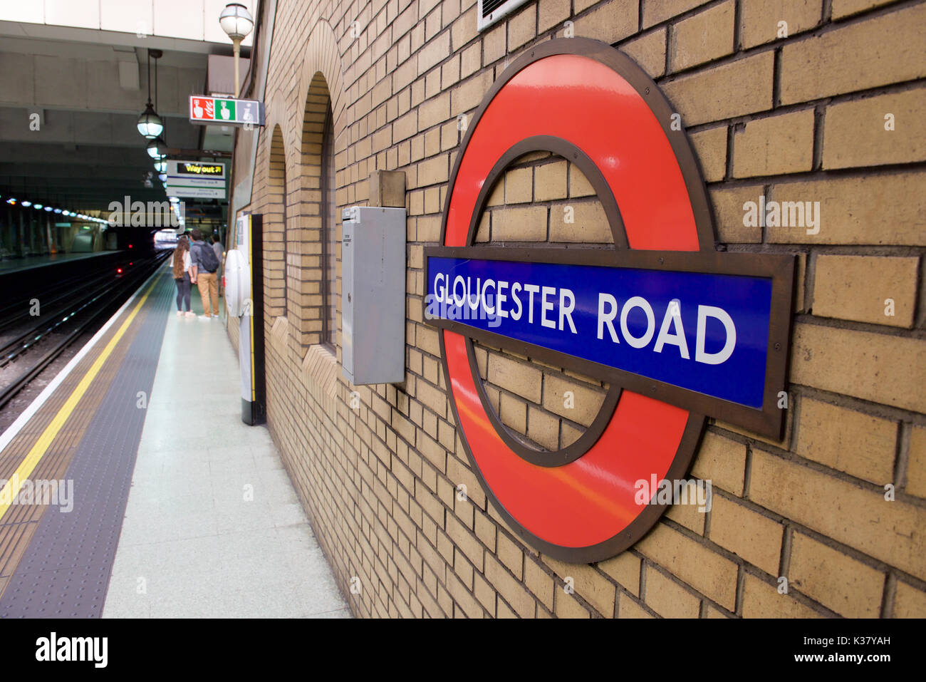 La station de métro Gloucester Road à Londres Banque D'Images