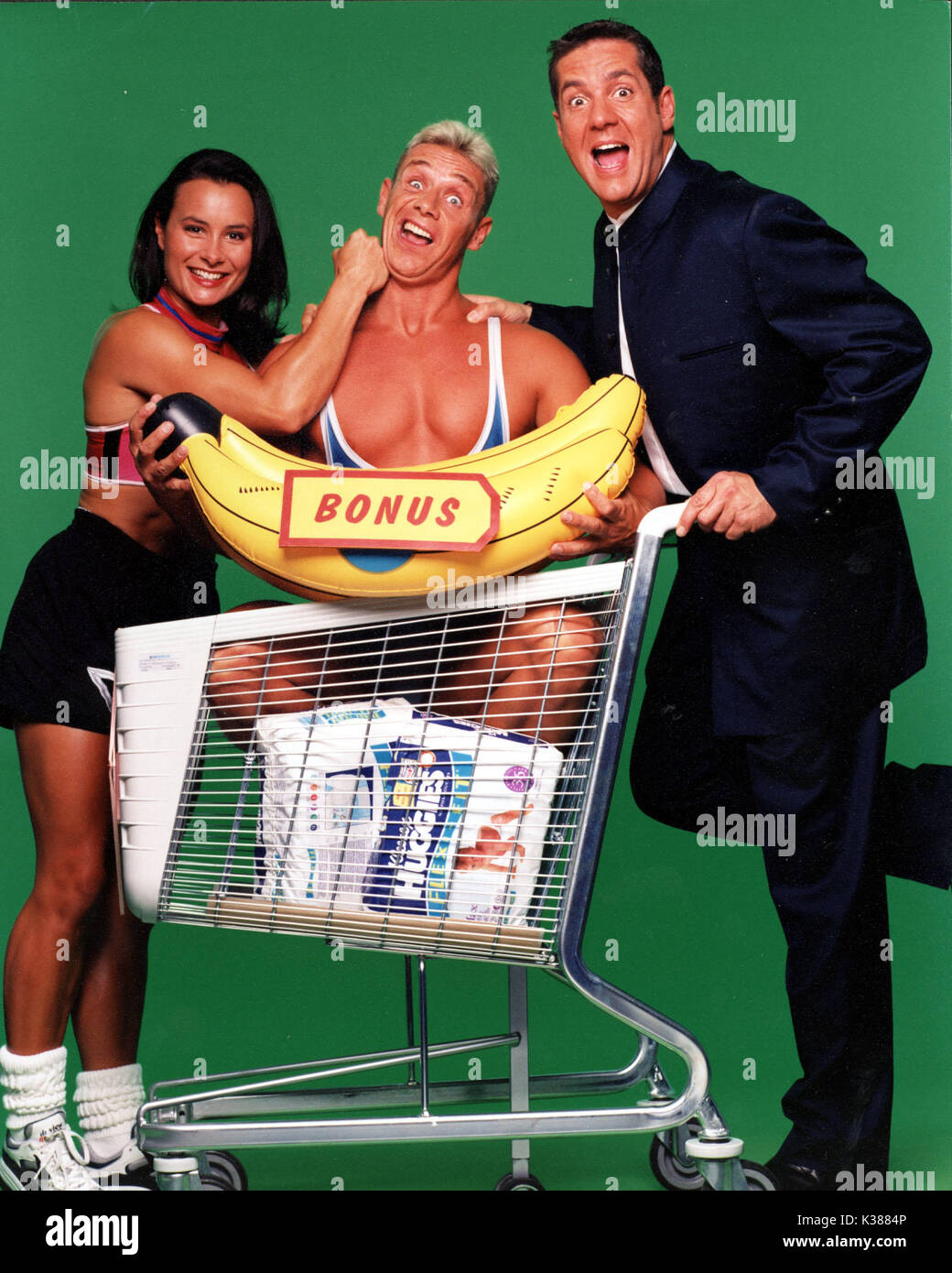 Supermarché célébrité SWEEP Suzanne Cox, Michael Wilson et Dale Winton Date : 1996 Banque D'Images