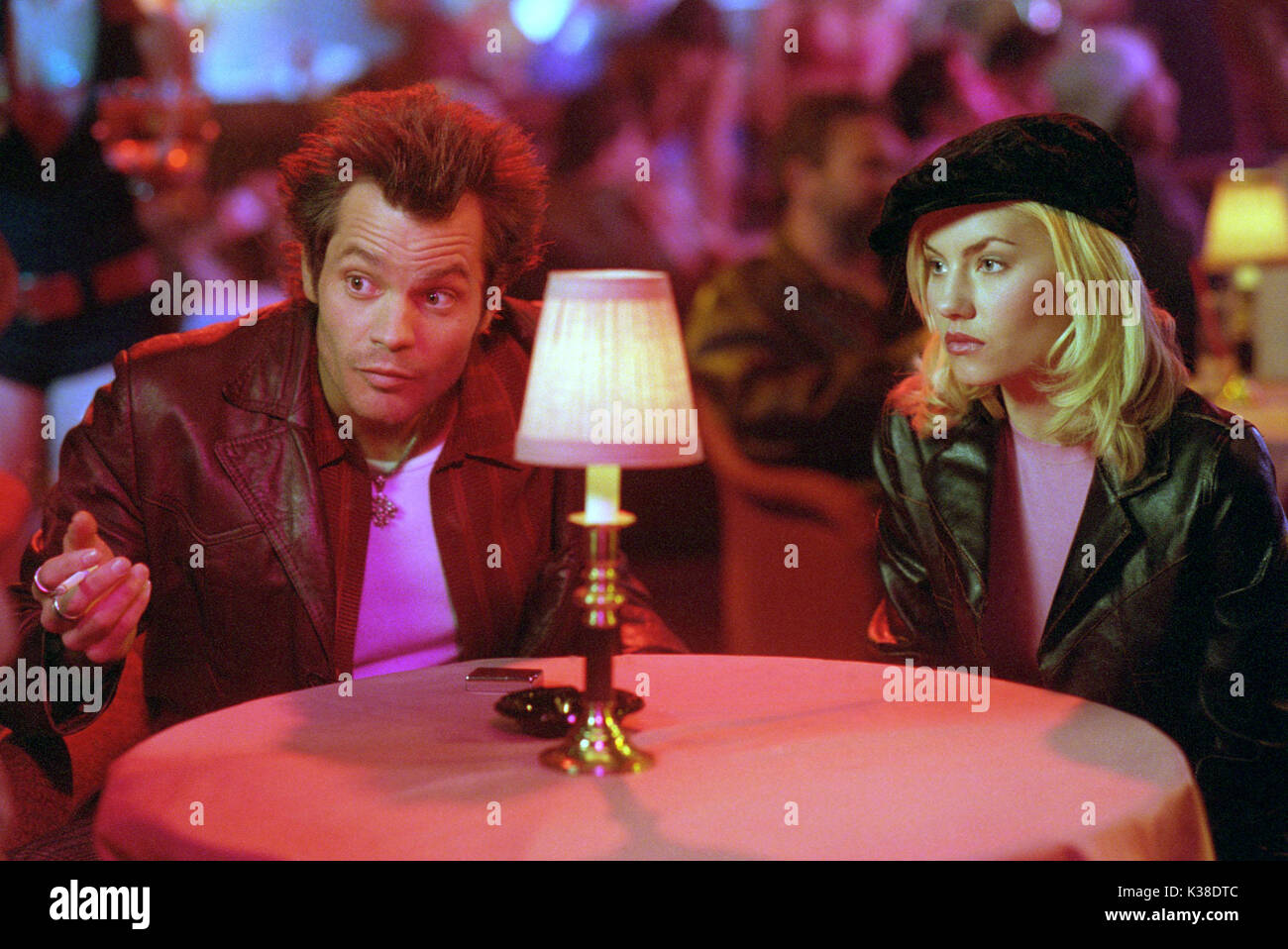 THE girl next door Timothy Olyphant, Elisha Cuthbert Date : 2004 Banque D'Images