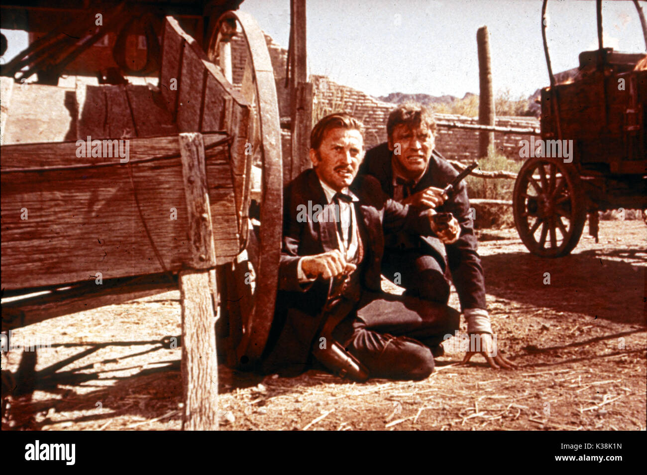 GUNFIGHT À L'OK Corral KIRK DOUGLAS, Burt Lancaster Date : 1957 Banque D'Images