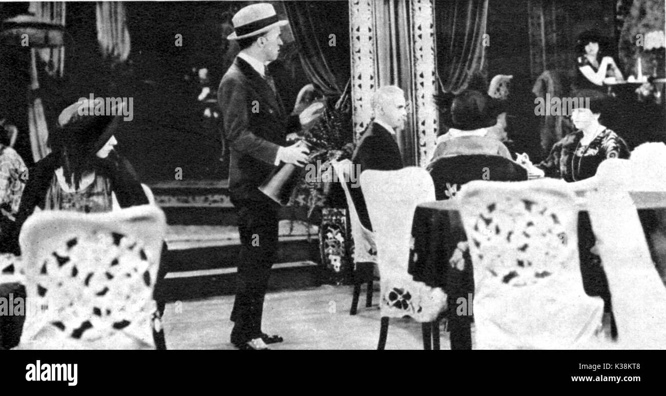 Une femme de Paris Charles Chaplin sur l'orientation Date : 1923 Banque D'Images