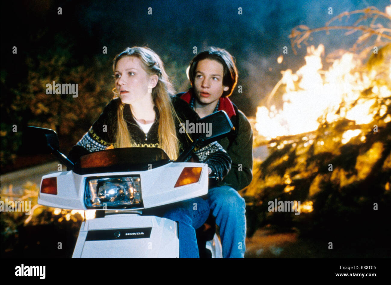 Petits soldats Kirsten Dunst, Gregory Smith Date : 1998 Banque D'Images