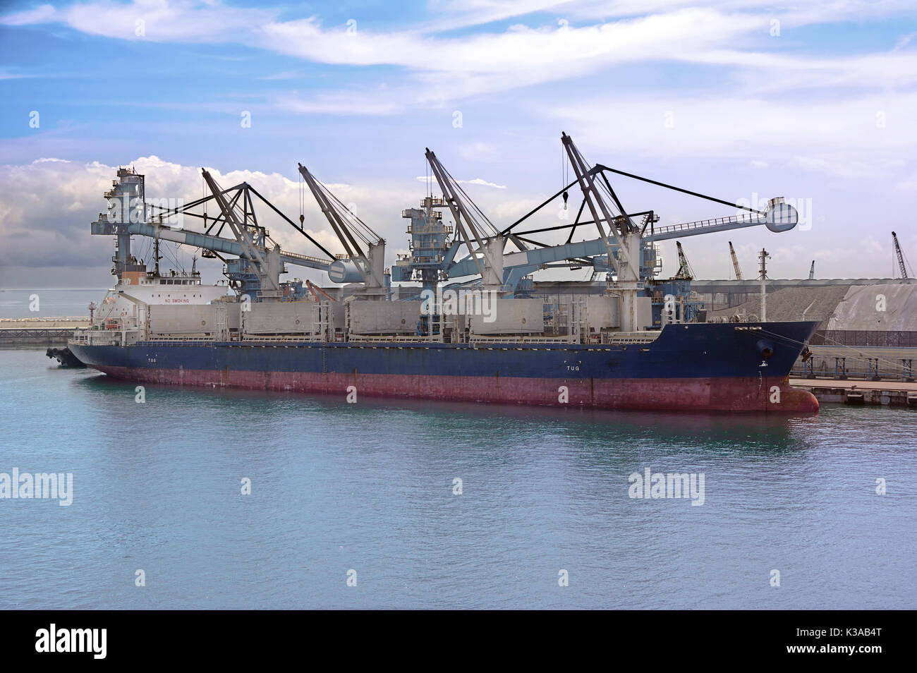 Chargement cargo cargo terminal de charbon Banque D'Images