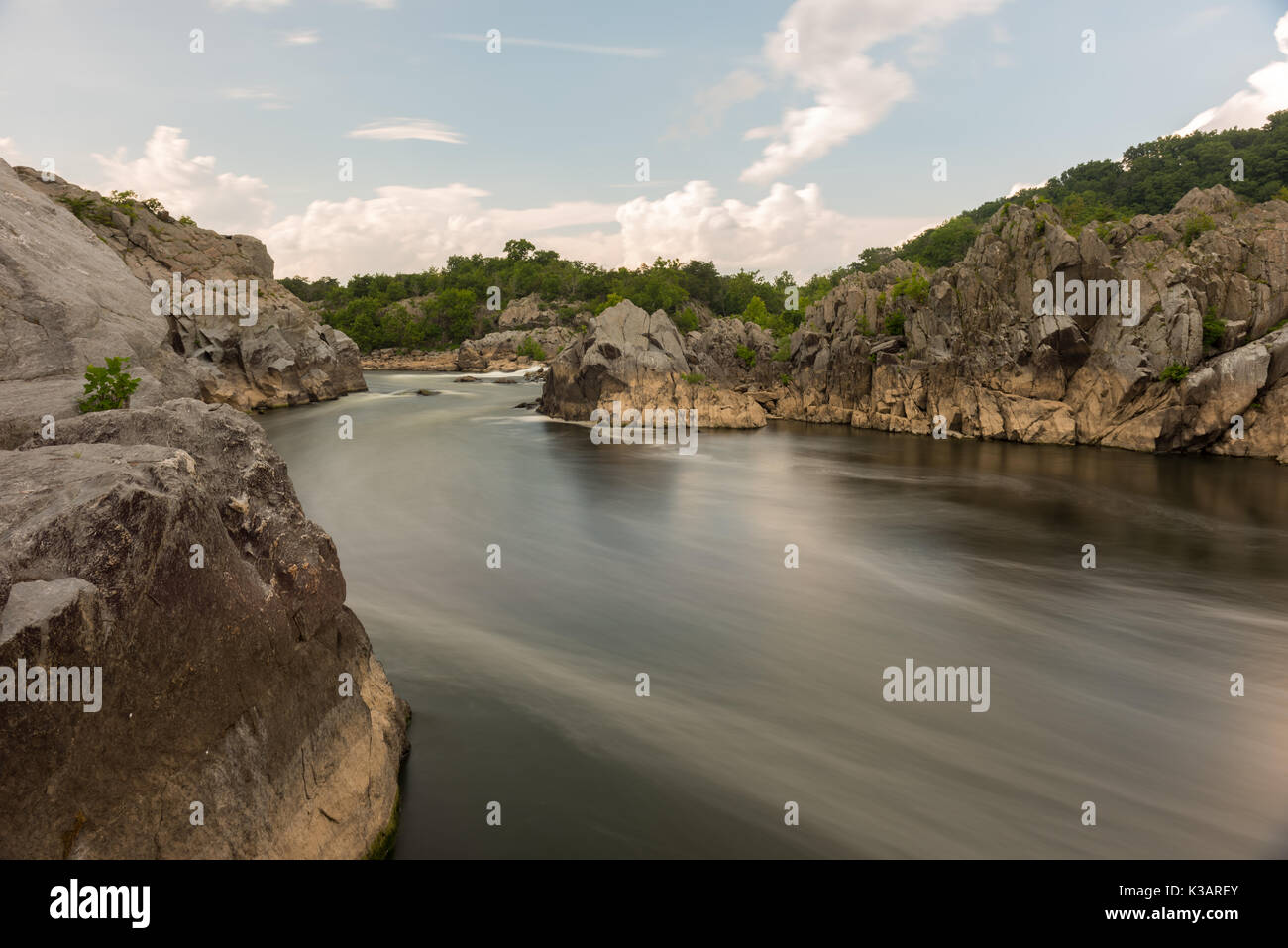 Great Falls Park en Virginie, États-Unis. Il est le long des berges de la rivière Potomac, dans le nord du comté de Fairfax. Banque D'Images