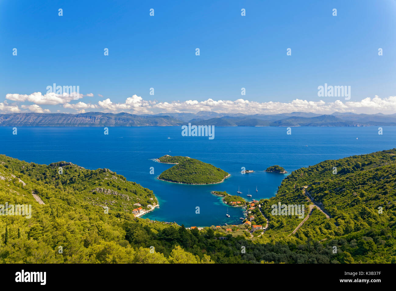 Port de prozurska luka avec une vue sur la partie continentale de la Croatie, l'île de Mljet, Dubrovnik neretva-, Dalmatie, Croatie Banque D'Images