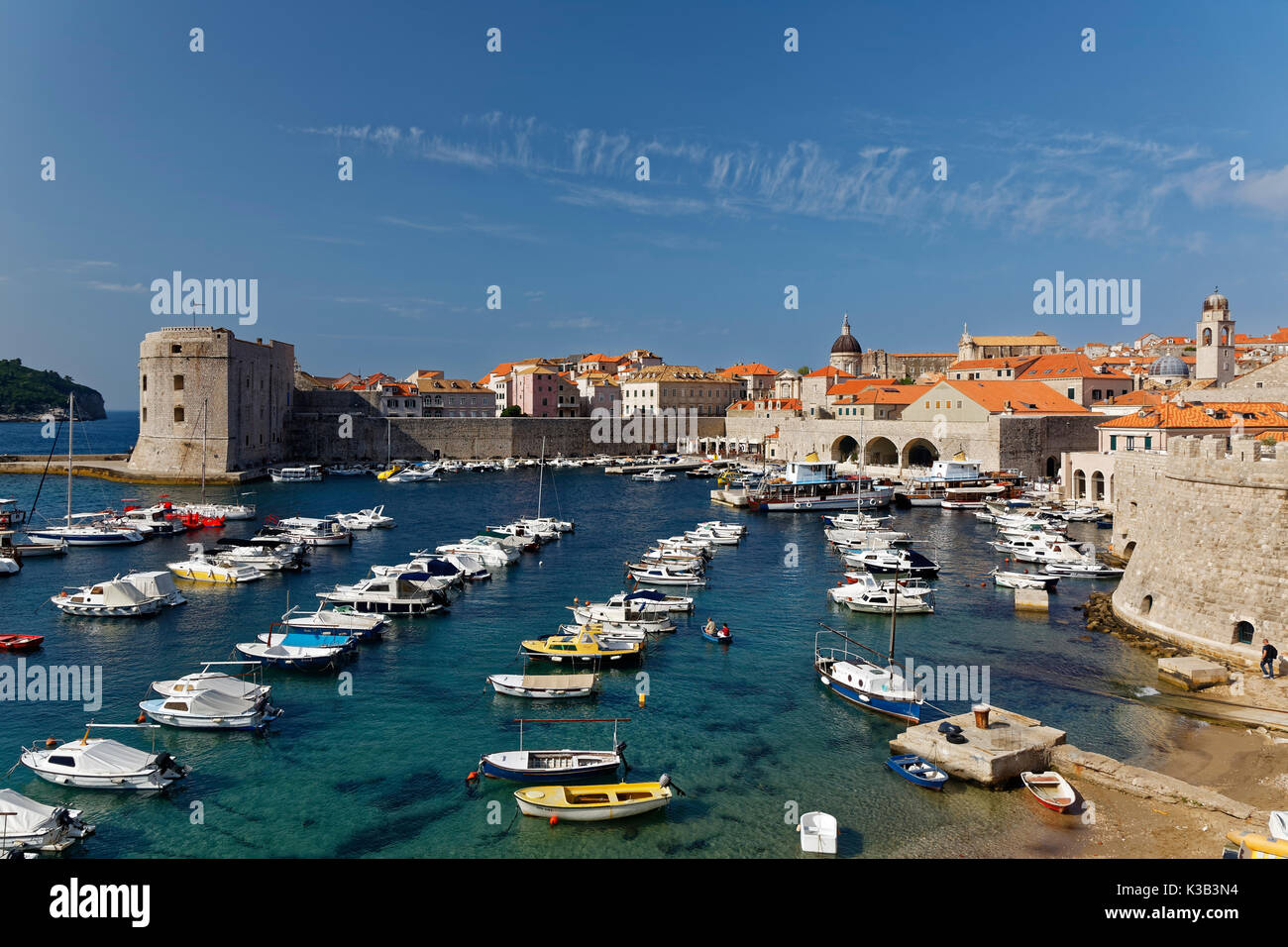 Port de vieille ville de Dubrovnik, Dalmatie du sud, Dalmatie, côte adriatique, Croatie Banque D'Images
