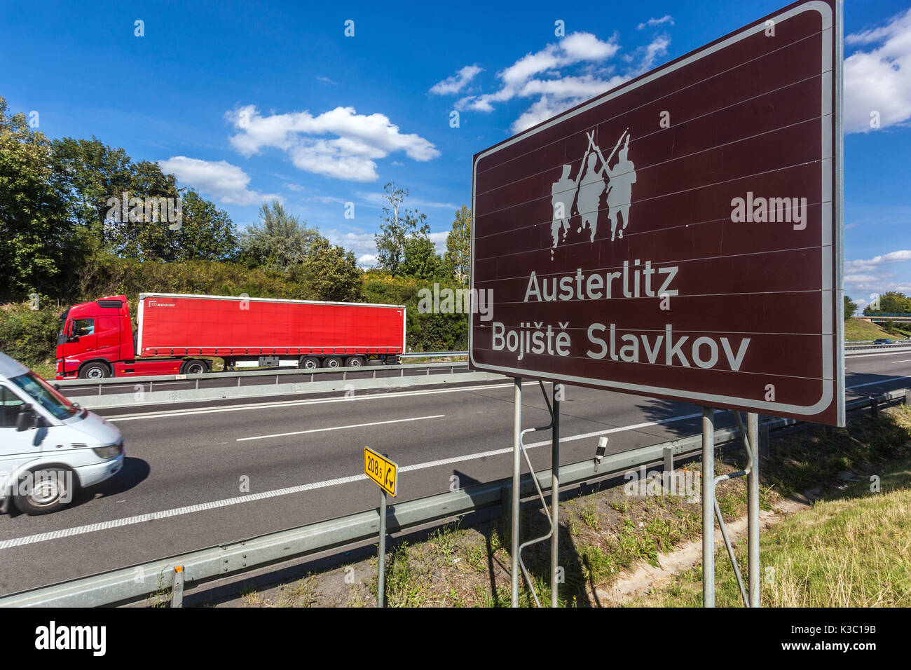 L'autoroute en passant par la bataille des trois empereurs, Austerlitz, southern Moravia République Tchèque, Banque D'Images