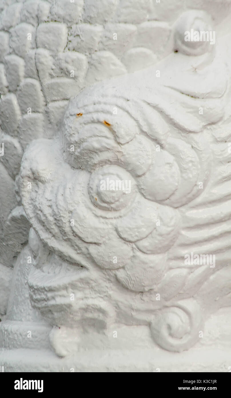 Silhouette de poisson koi gravées en fer blanc Banque D'Images