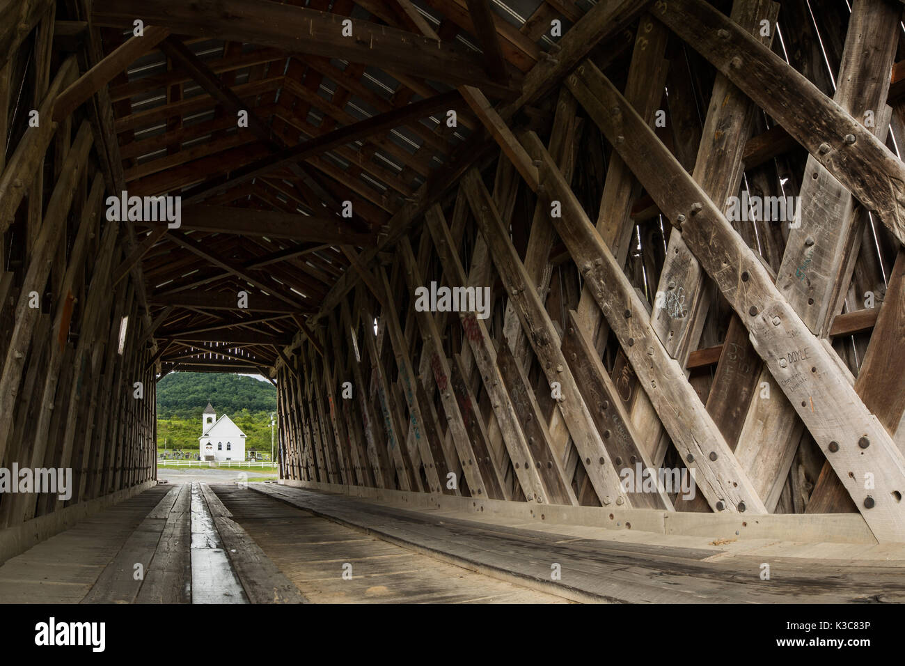 Historique, un pont couvert en bois, au Kentucky, le pont de Goddard. Banque D'Images