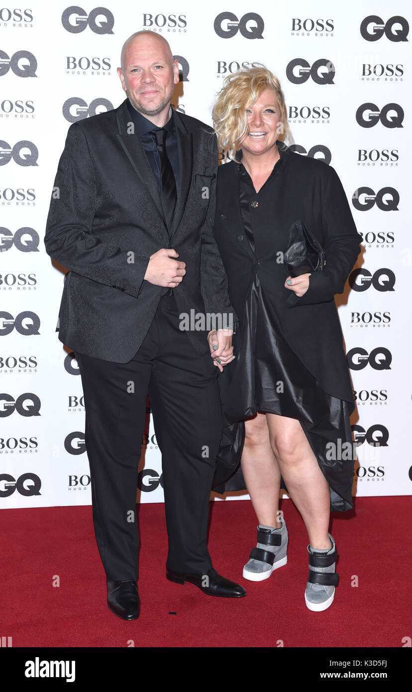 La photo doit être crédité ©Presse Alpha 079965 06/09/2016 Tom Kerridge et épouse Beth Cullen Kerridge GQ Men of the Year Awards 2016 Tate Modern Londres Banque D'Images