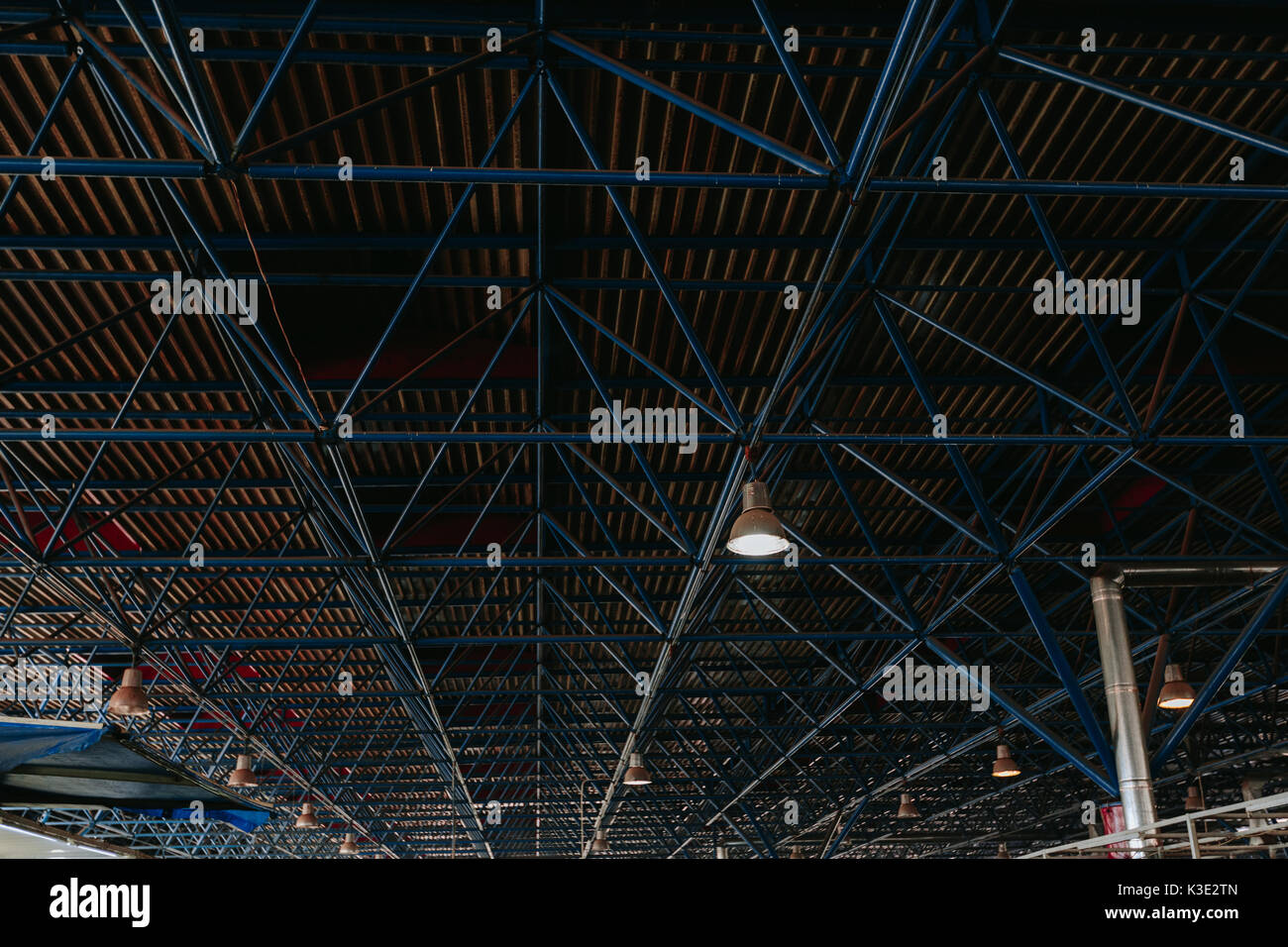 La construction de la toiture en métal Banque D'Images