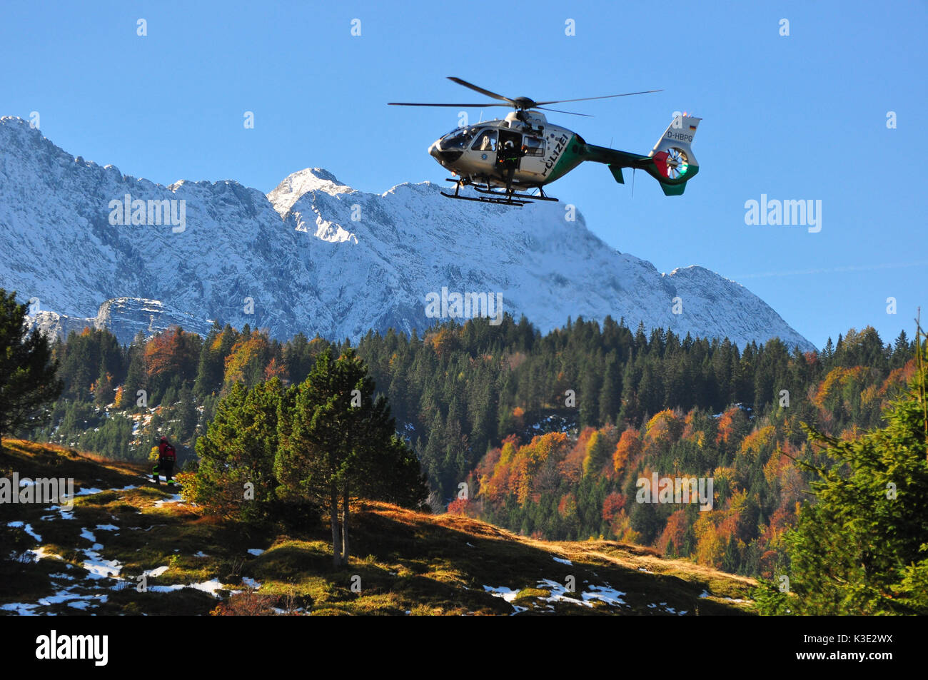 L'Allemagne, la vallée de l'Isar, pompiers, pratique, hélicoptère de police, Banque D'Images