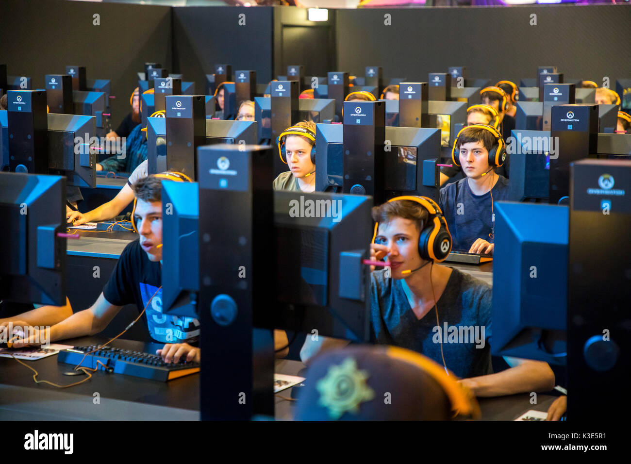 La gamescom, le plus grand salon de jeux vidéo et informatiques, de Cologne, en Allemagne. Banque D'Images