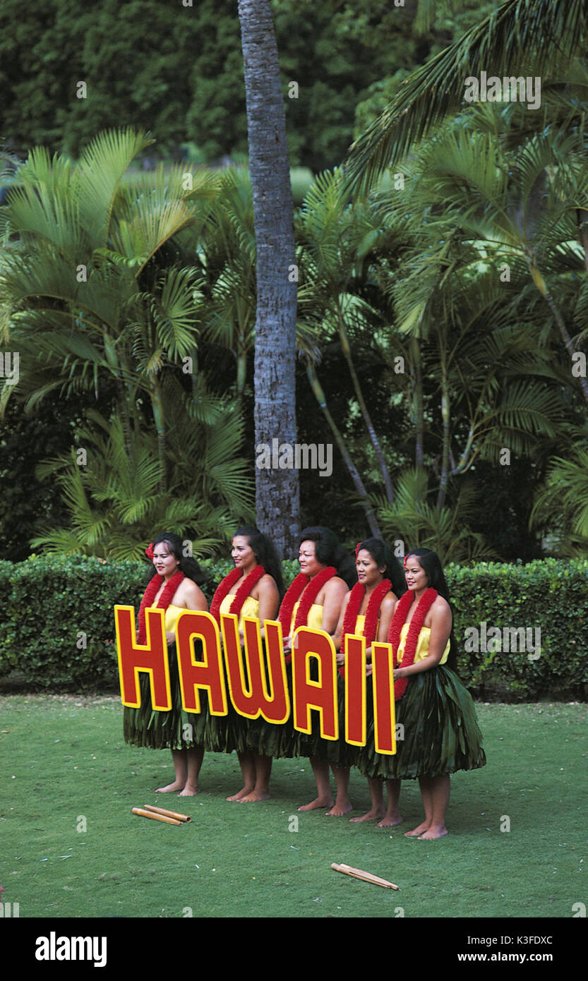 Danseurs Hula sur Hawaii Banque D'Images