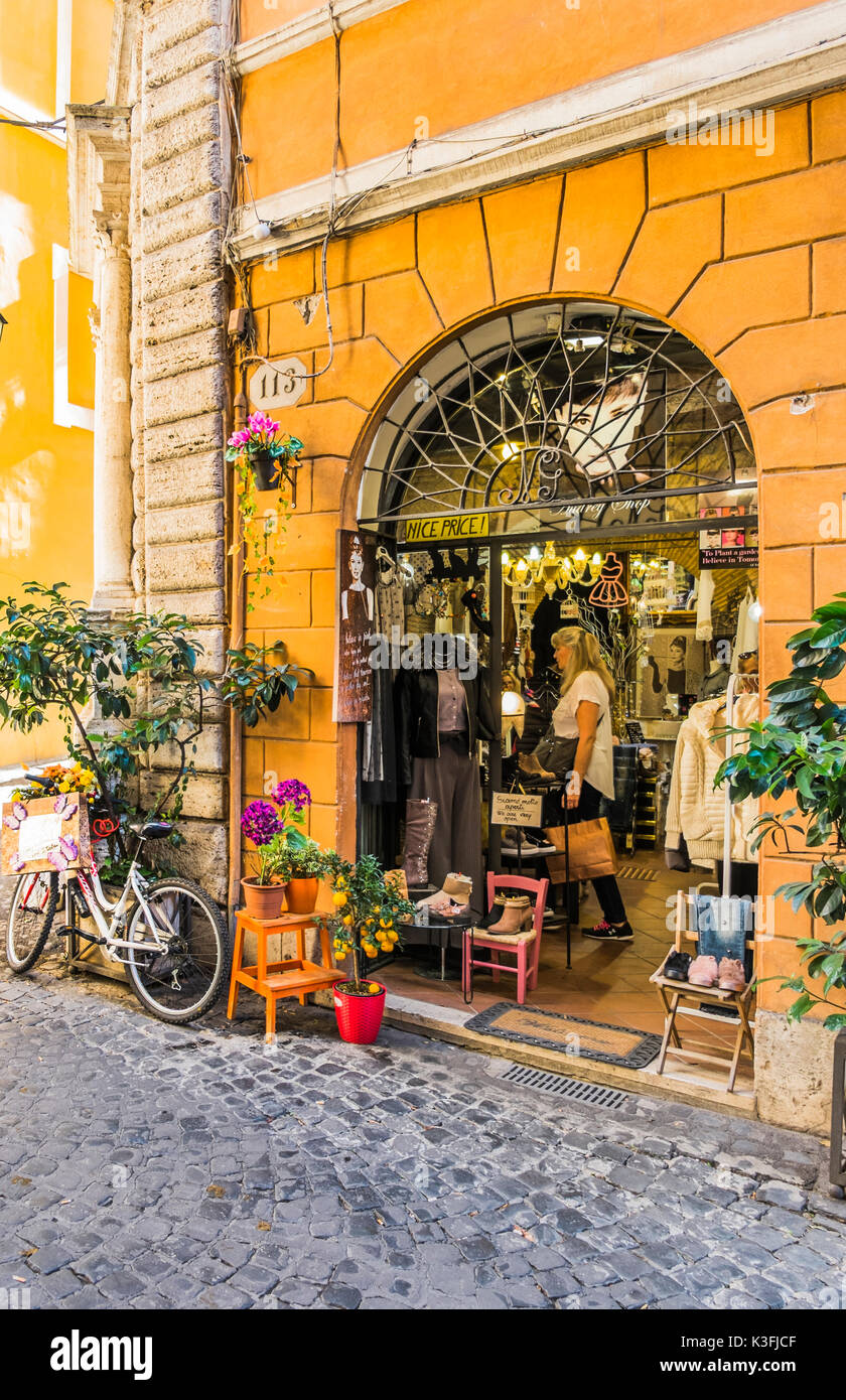 Fashion Store audrey shop, centro storico Banque D'Images