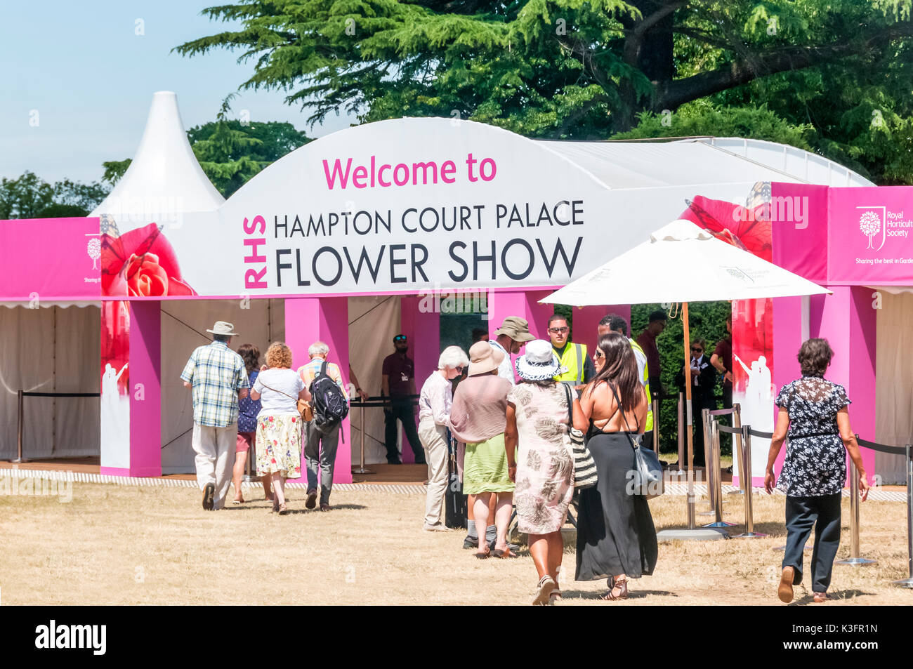 Entrée de RHS Hampton Court Palace Flower Show 2017 Banque D'Images