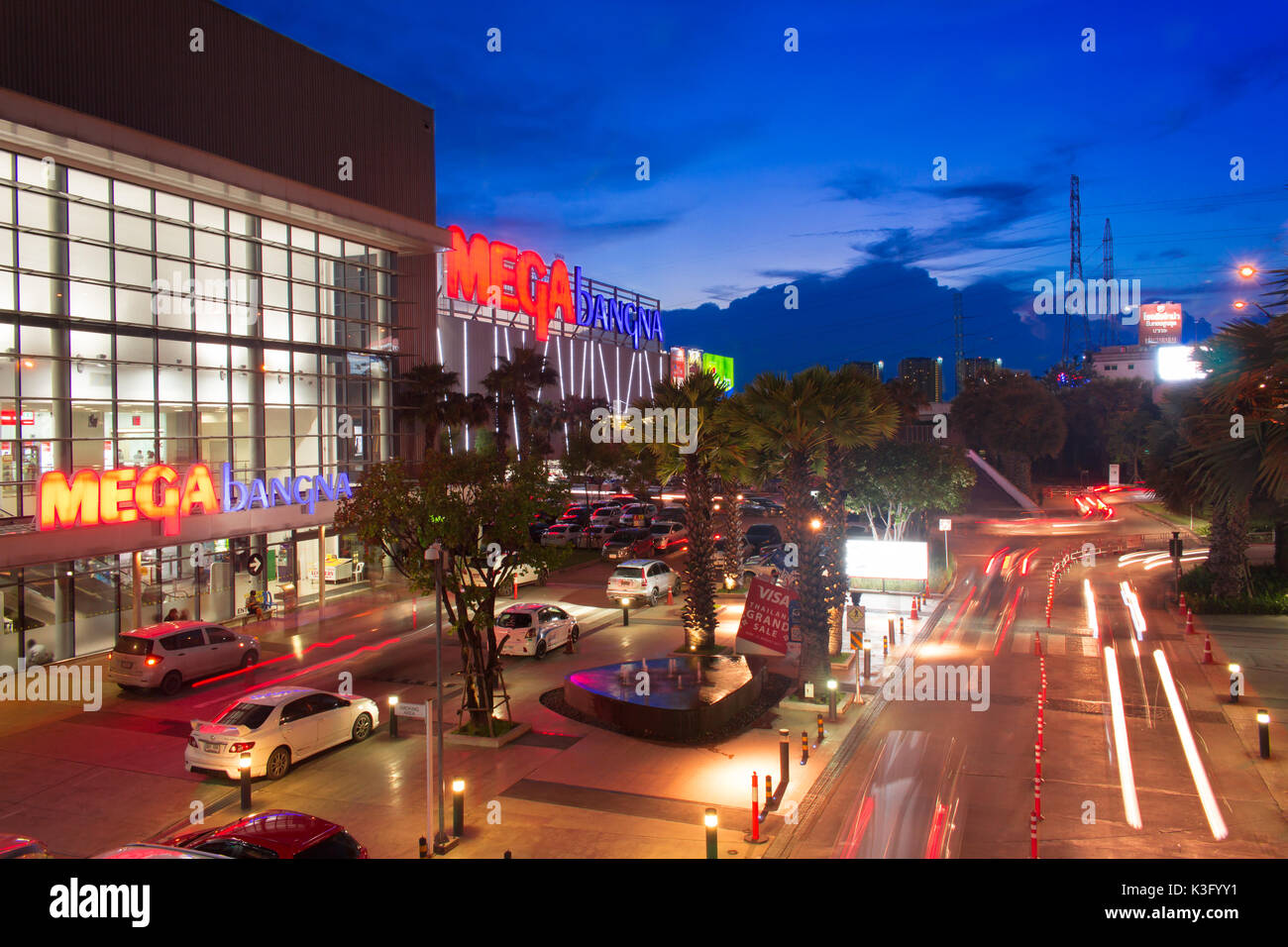 Bangkok, Thaïlande - Oct 8,2017 : Mega Bangna Mall est un grand centre commercial de Bangkok. Il est le premier centre commercial horizontale en Asie avec l'espace de 400 Banque D'Images