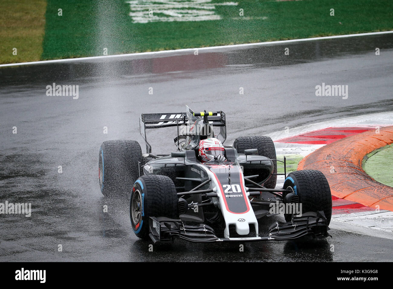 Monza, Italie. 2 Septembre, 2017. ,Im Bild Regen à Monza : Kevin Magnussen (DNK# 20), Haas F1 Team Crédit : Cronos/Alamy Live News Banque D'Images