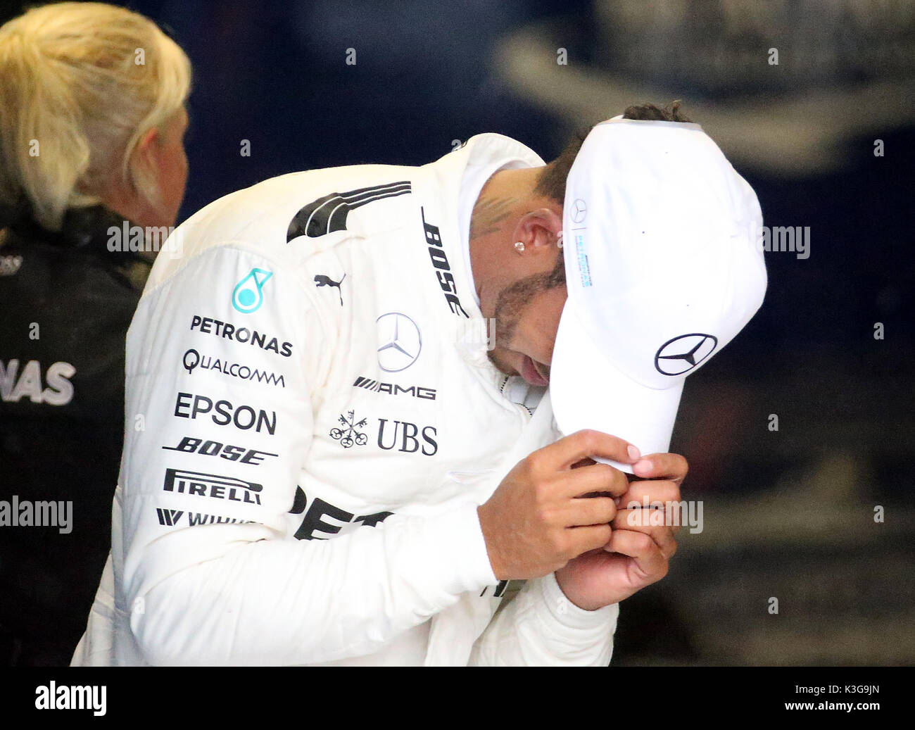 Monza, Italie. 2 Septembre, 2017. ,Im Bild für Poleposition Lewis Hamilton (GB# 44), Mercedes AMG Petronas Formule 1, der sehr berührt, weil er ist jetzt 69 Polepositions erreicht hat Crédit : Cronos/Alamy Live News Banque D'Images