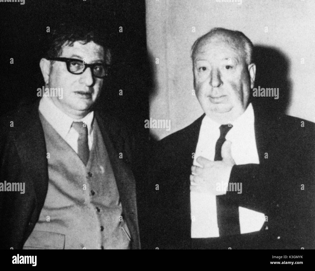 Compositeur BERNARD HERRMAN et réalisateur Alfred Hitchcock dans le milieu des années 1960 Banque D'Images