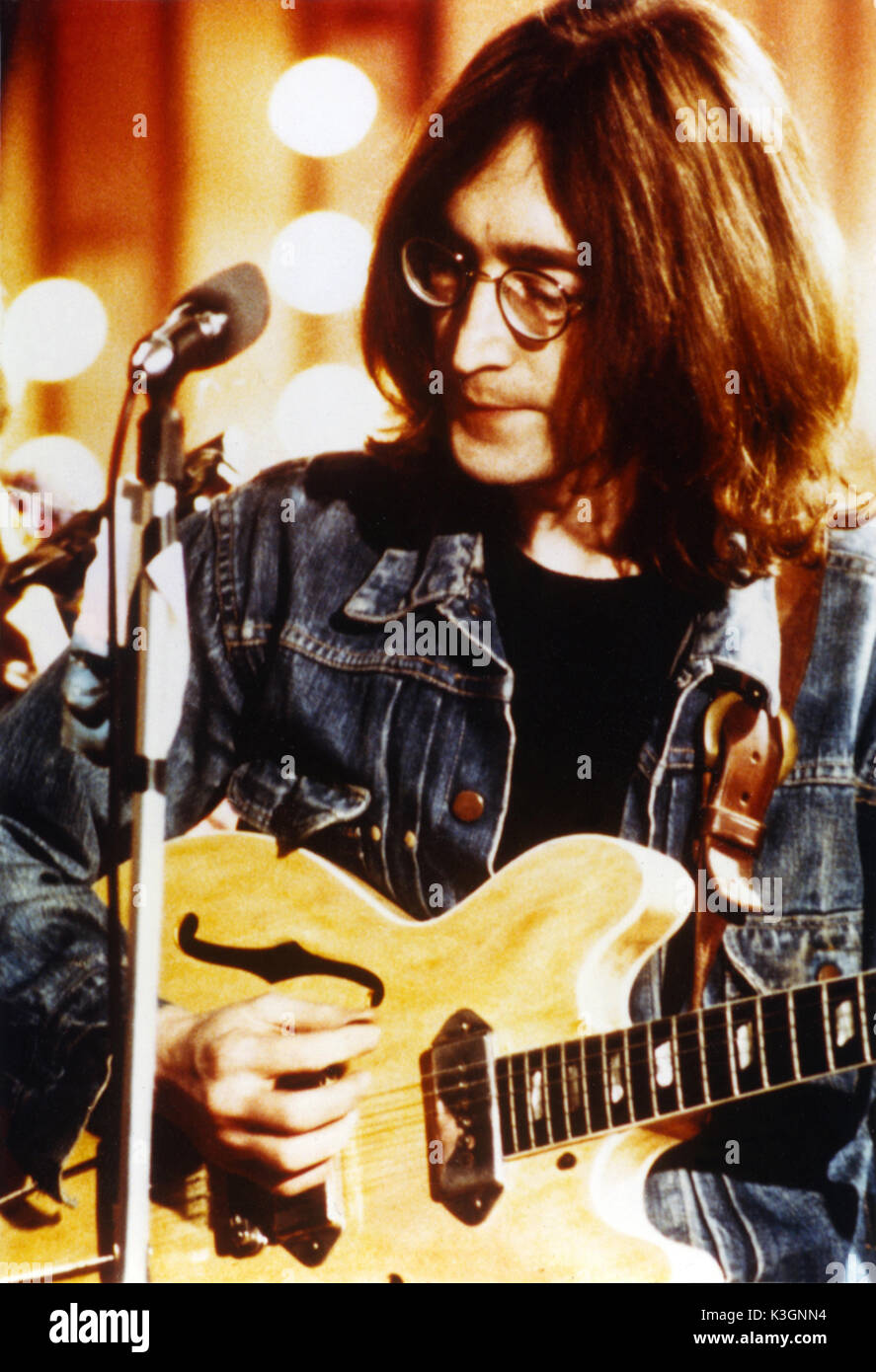 Chanteur, auteur-compositeur JOHN LENNON Banque D'Images