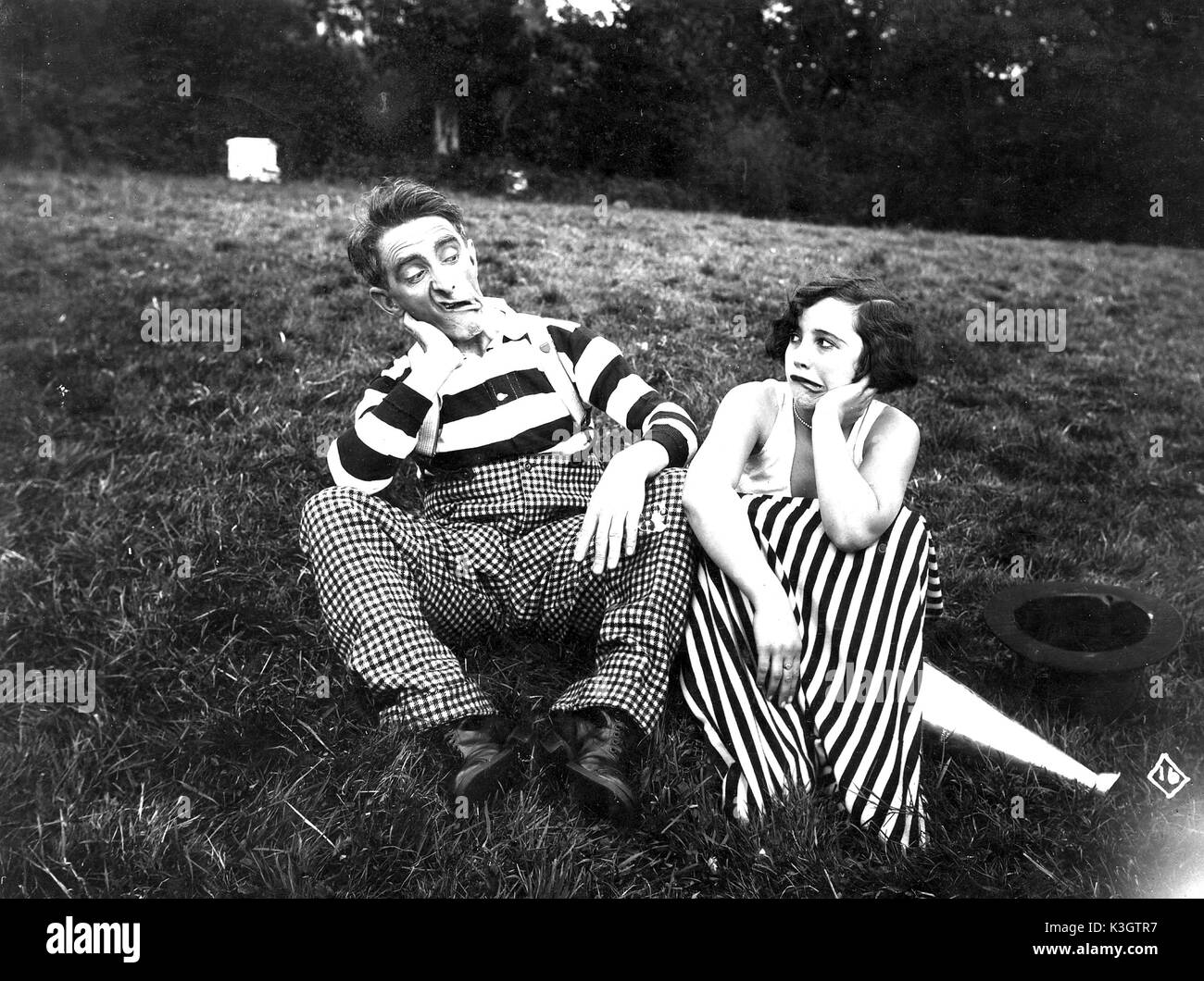 Acteurs NON IDENTIFIÉS DANS UN FILM MUET Banque D'Images