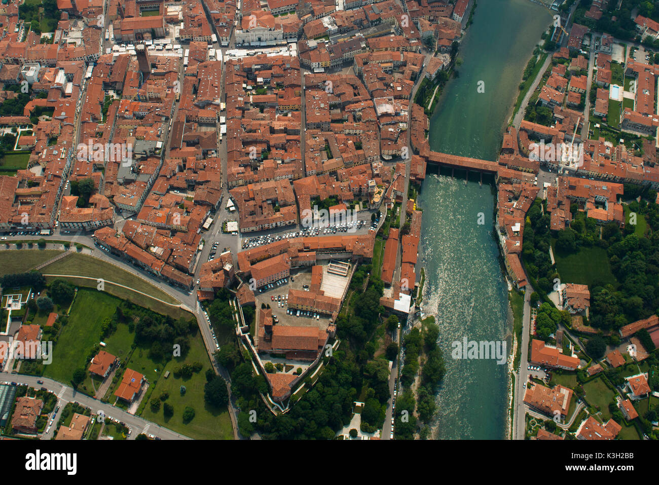 Bassano del Grappa, centre, photo aérienne, province de Vicenza, Brentatal, Région Vénétie, Italie Banque D'Images