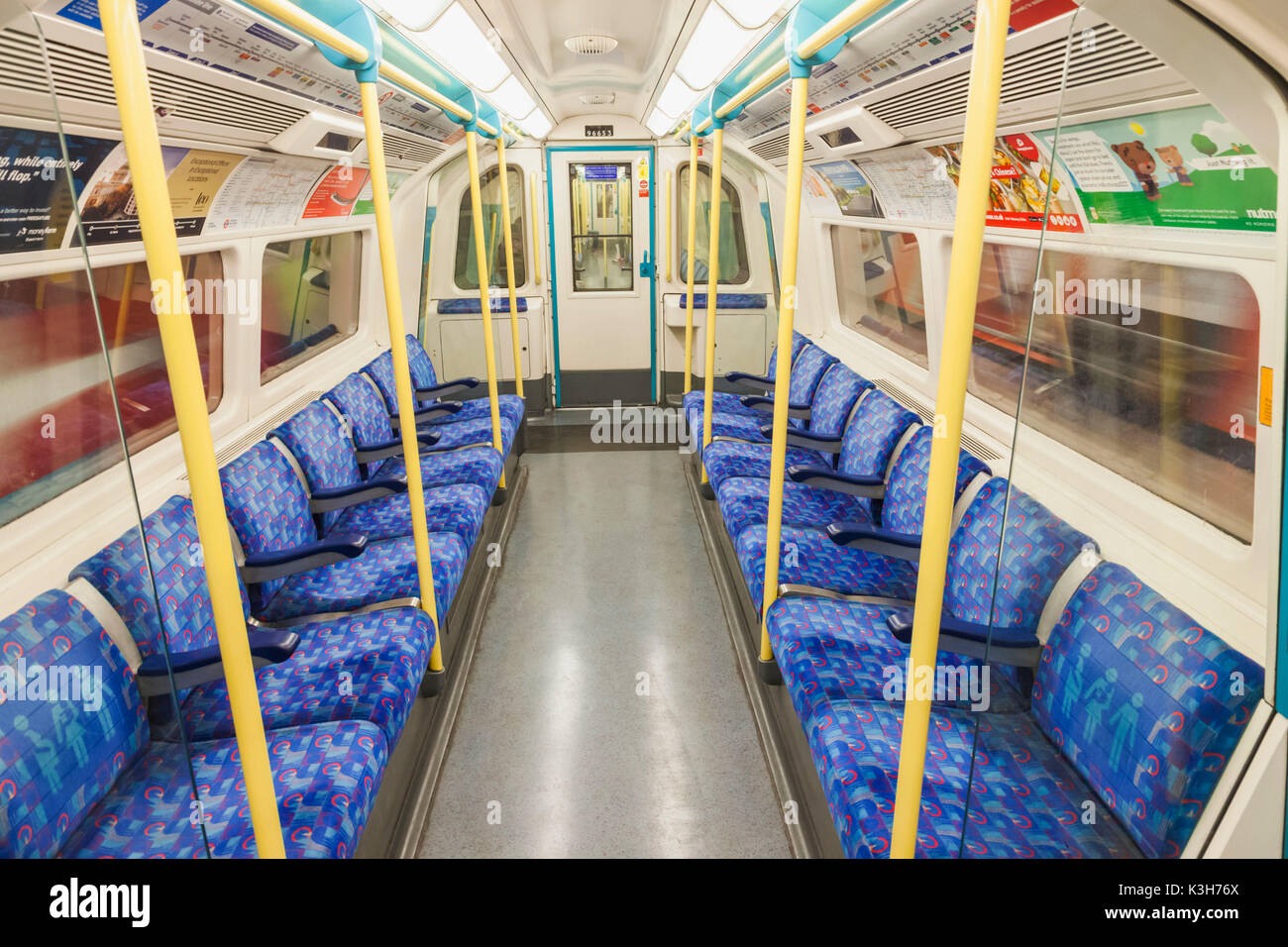 L'Angleterre, Londres, le métro, métro vide Transport Banque D'Images