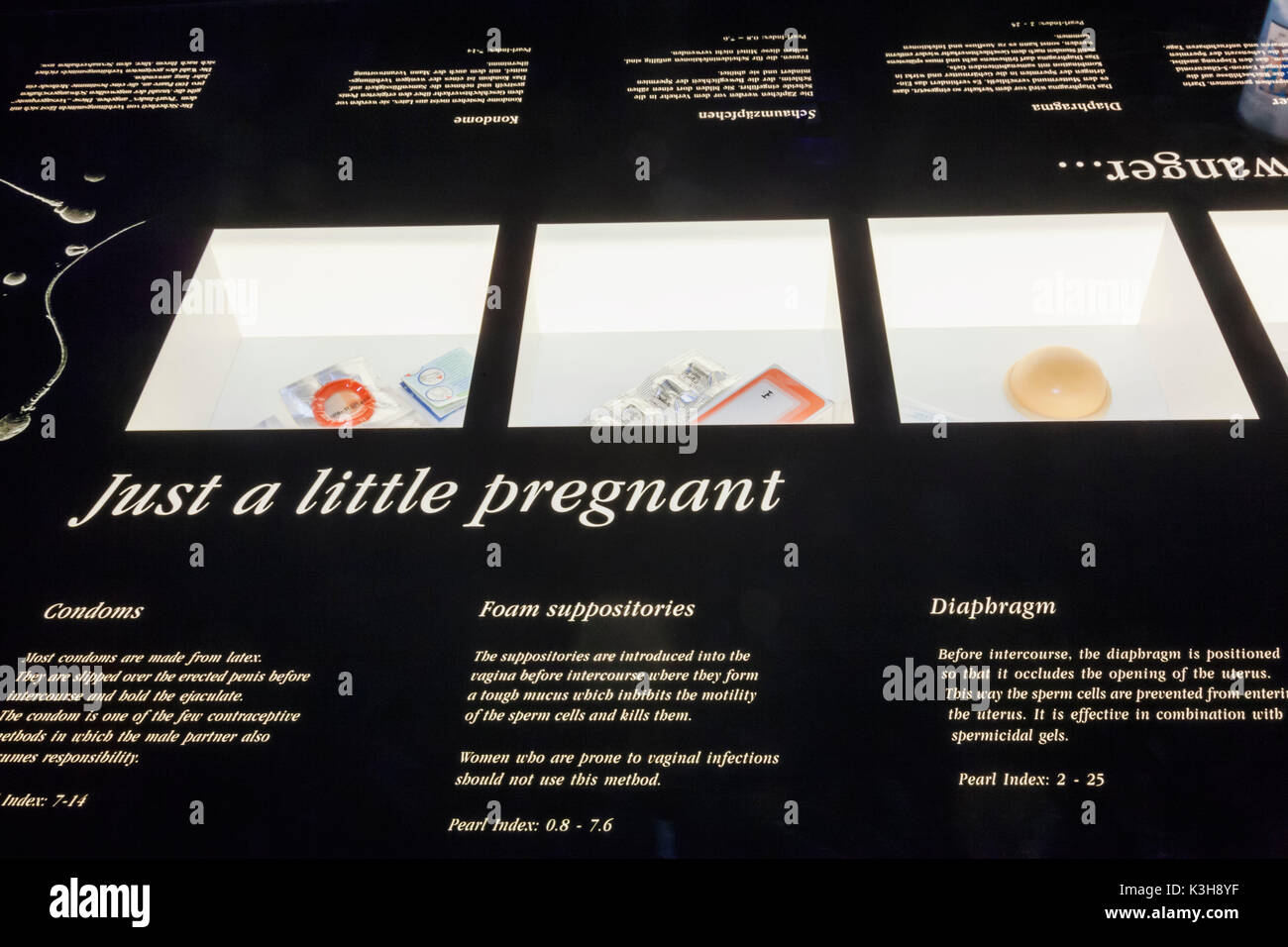 Germany, Bavaria, Munich, Deutsches Museum, exposition de contraception Banque D'Images