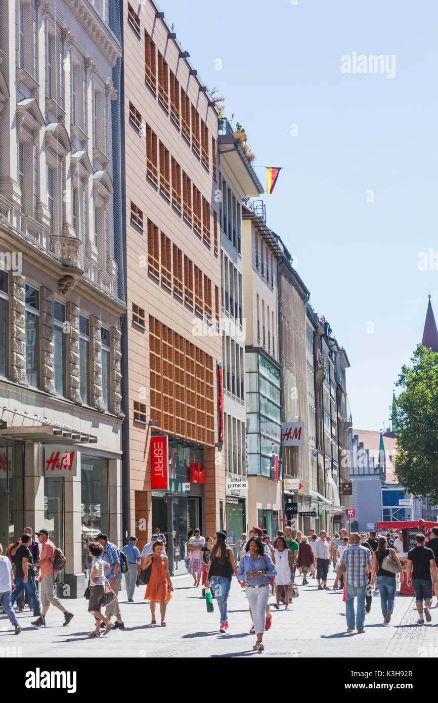 Germany, Bavaria, Munich, rue Commerçante Kaufingerstrasse Banque D'Images