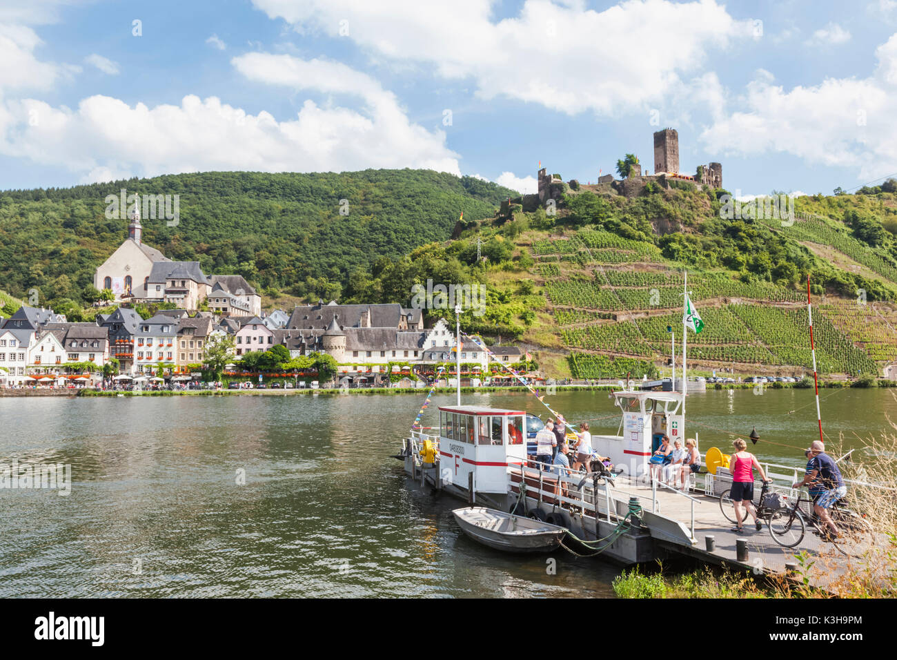 Allemagne, Rhénanie-Palatinat, Moselle, Beilstein et Château Metternich Banque D'Images