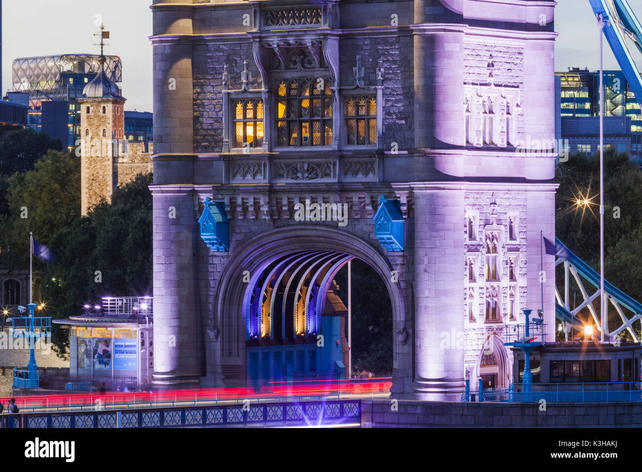 L'Angleterre, Londres, Tower Bridge at Night Banque D'Images