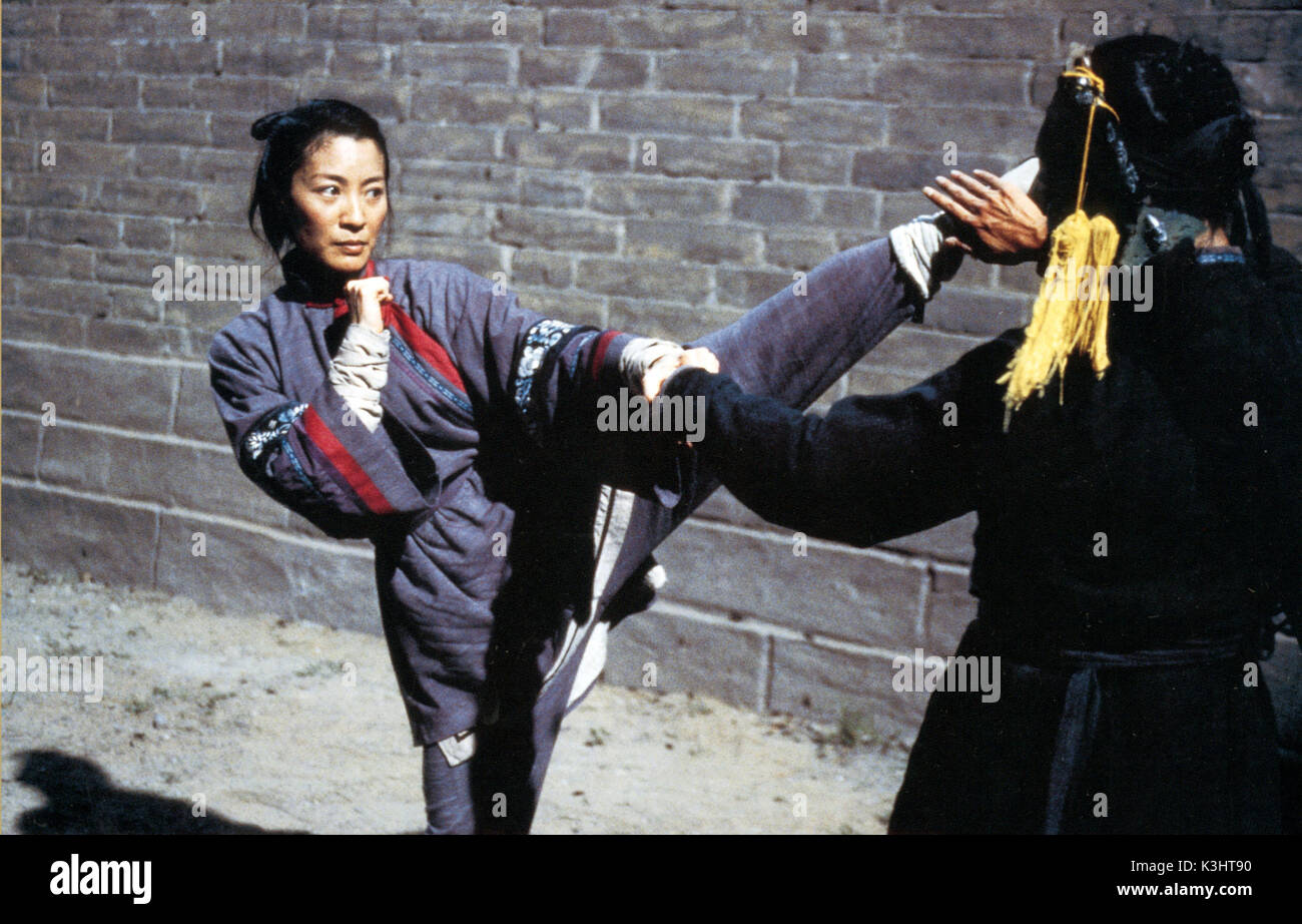 CROUCHING Tiger, Hidden Dragon aka WO HU CANG LONG Michelle Yeoh Date : 2000 Banque D'Images