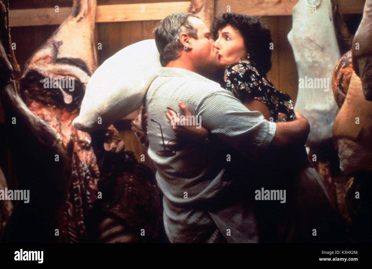 THE BUTCHER'S WIFE [US] 1991 GEORGE DZUNDZA, Mary Steenburgen Date : 1991 Banque D'Images