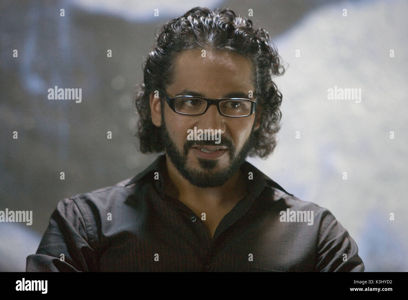 JOHN ORTIZ dans le rôle d'intermédiaire de drogue Jose Yero dans Miami Vice, le long métrage criminel drame qui libère ce qui est adulte, dangereux et séduisant de travailler profondément sous couverture. MIAMI VICE JOHN ORTIZ JOHN ORTIZ comme intermédiaire de drogue Jos&#x9819;ero dans Miami Vice, le long métrage de crime drame qui libère ce qui est adulte, dangereux et séduisant de travailler profondément sous couverture. Date : 2006 Banque D'Images