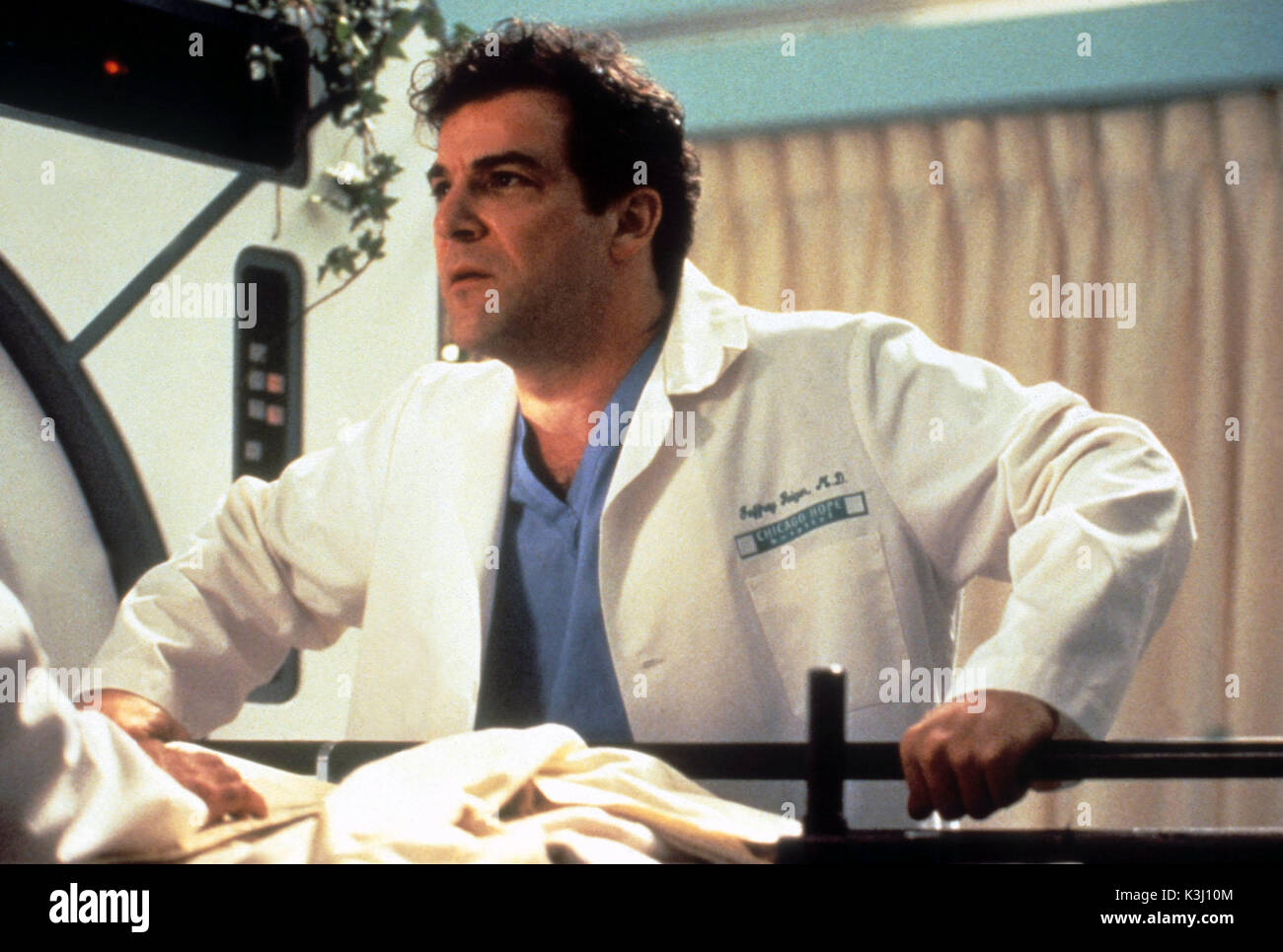 CHICAGO HOPE MANDY PATINKIN Banque D'Images