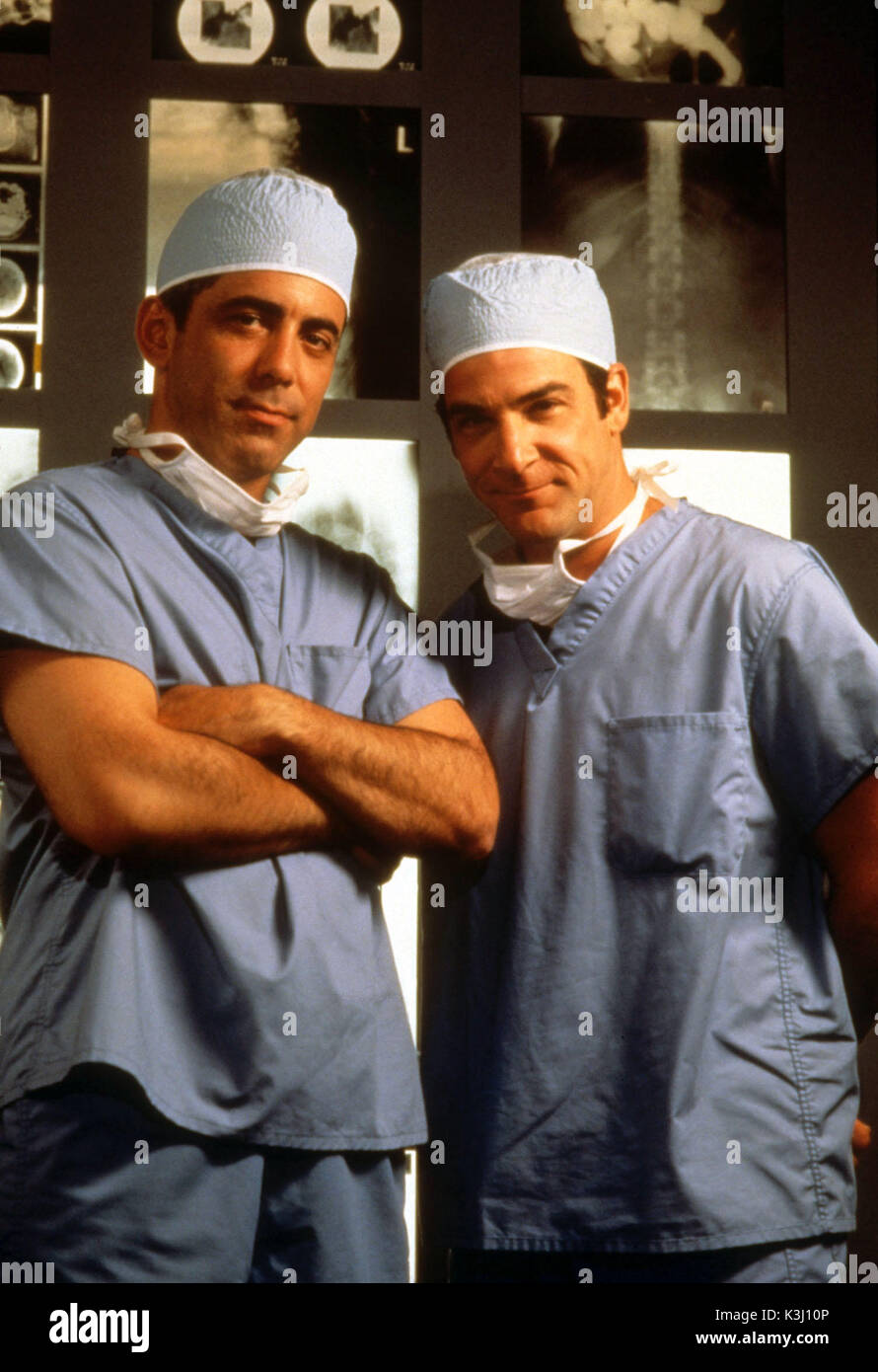 CHICAGO HOPE ADAM ARKIN, MANDY PATINKIN Banque D'Images
