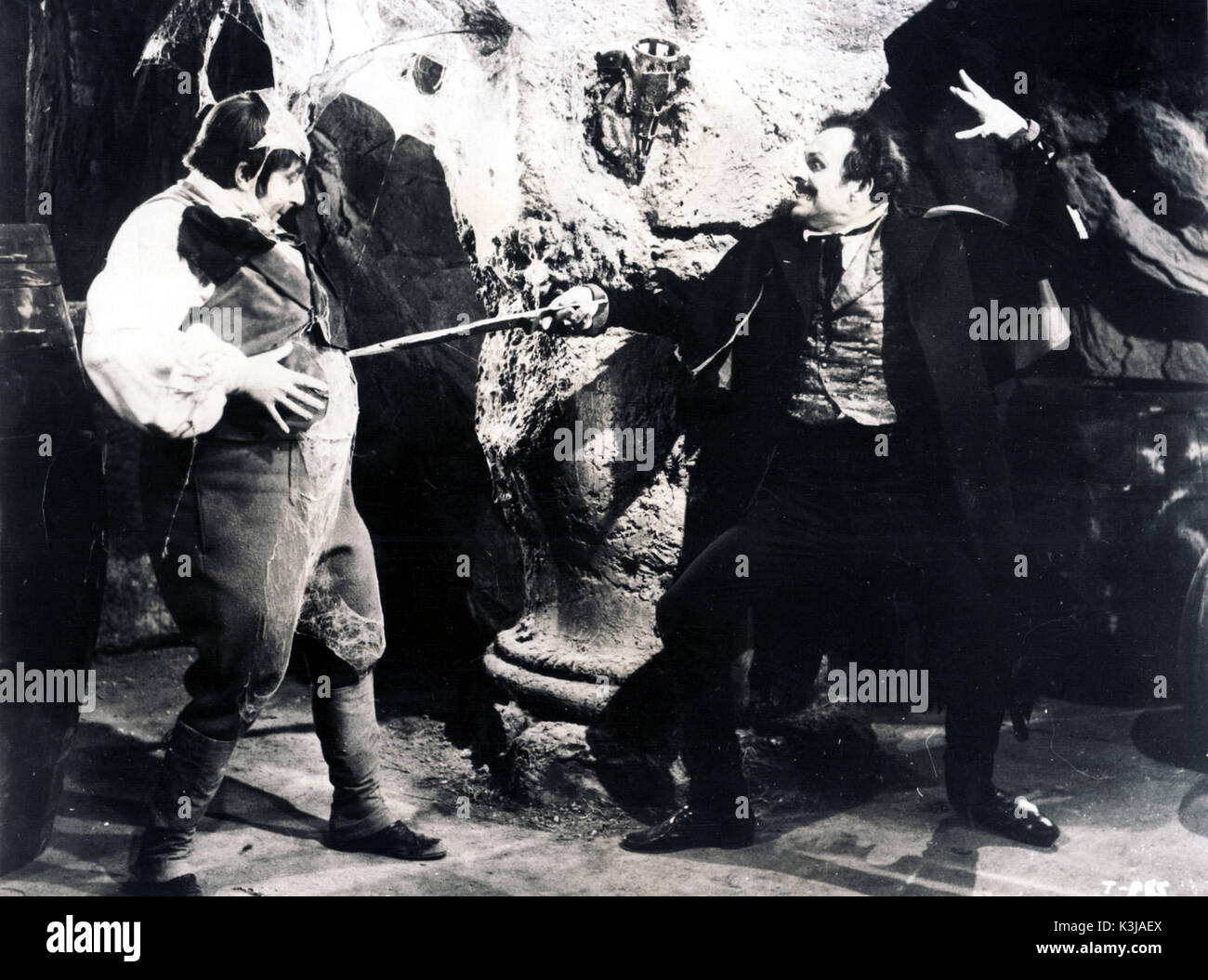 Tom Thumb Peter Sellers, TERRY-THOMAS Tom Thumb Date : 1958 Banque D'Images Tom Thumb Peter Sellers, TERRY-THOMAS Tom Thumb Date : 1958 Banque D'Images