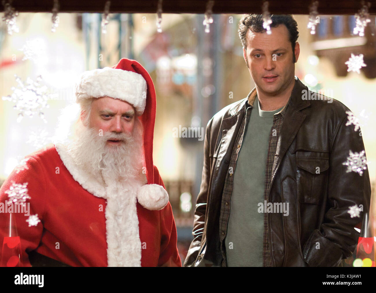 FRED CLAUS PAUL GIAMATTI en Père Noël, Vince VAUGHAN FRED CLAUS Date : 2007 Banque D'Images