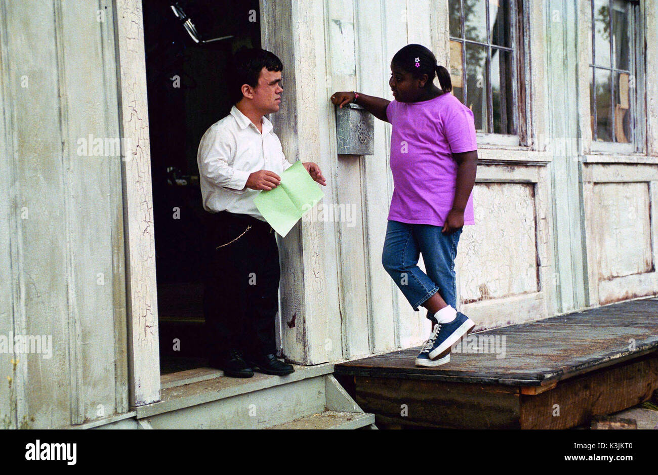 L'AGENT DE POSTE Peter Dinklage, RAVEN GOODWIN L'AGENT DE POSTE Date : 2003 Banque D'Images