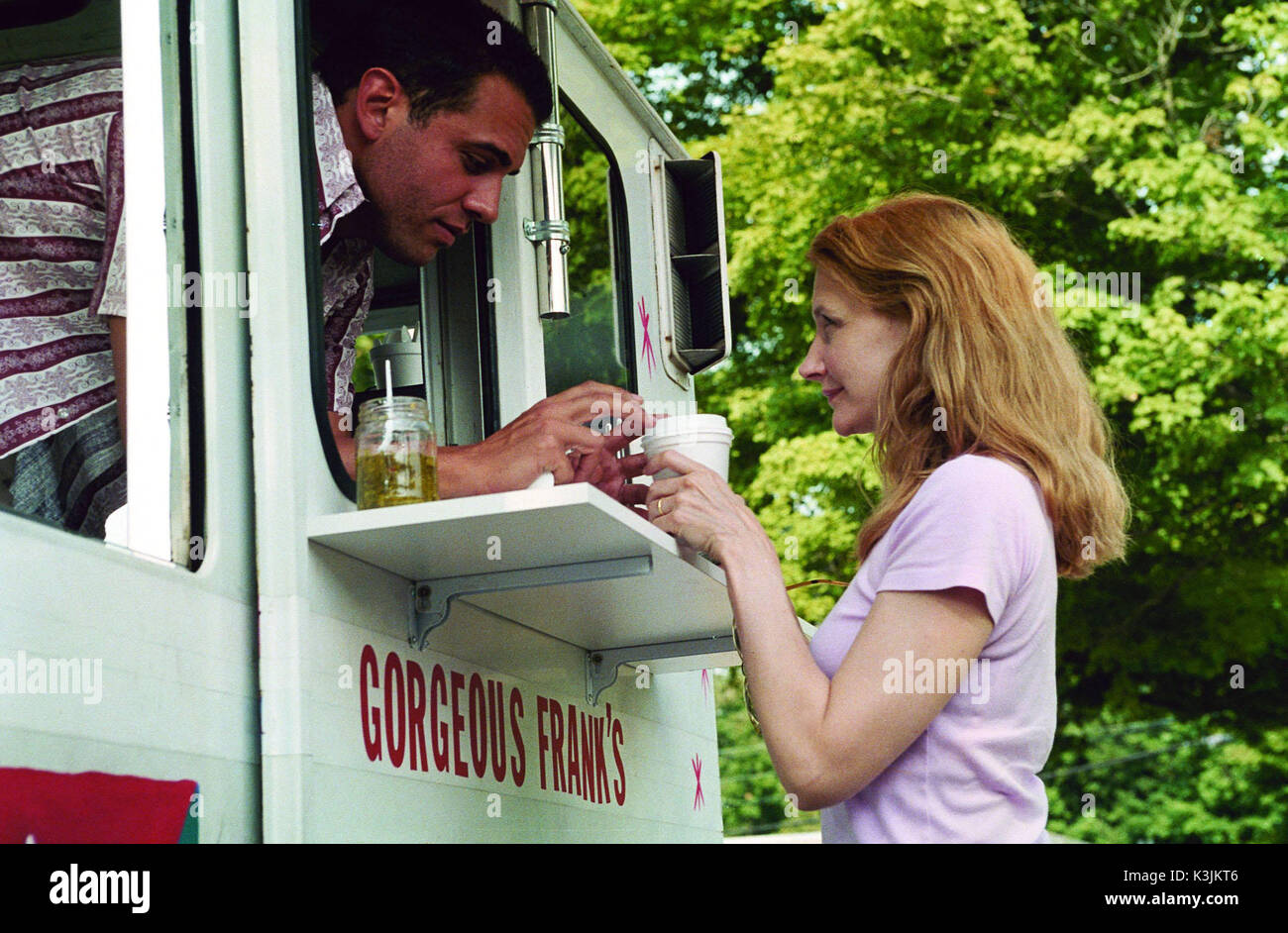 L'AGENT DE POSTE BOBBY CANNAVALE, PATRICIA CLARKSON L'AGENT DE POSTE Date : 2003 Banque D'Images