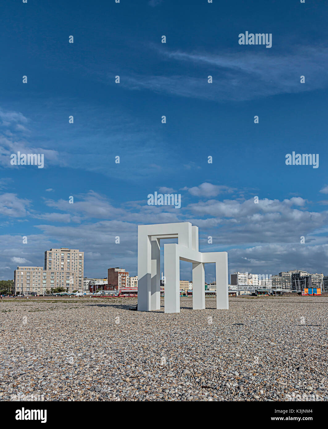 La Structure De L Art Sur La Plage Pour Celebrer Le 500e Anniversaire De La Ville Du Havre France Uneteauhavre Lehavre500ans Photo Stock Alamy La Structure De L Art Sur La Plage Pour Celebrer Le 500e Anniversaire De La Ville Du Havre France Uneteauhavre Lehavre500ans Photo Stock Alamy