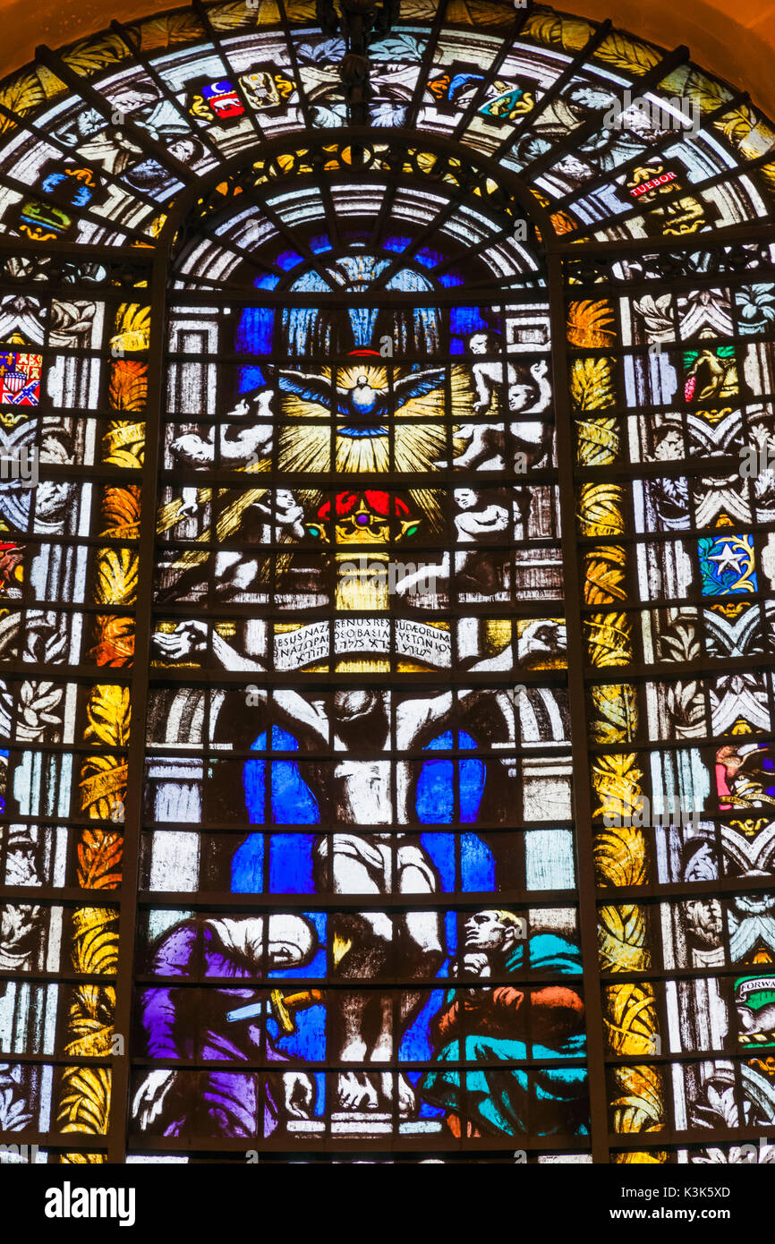 L'Angleterre, Londres, la ville, la Cathédrale St Paul, vitrail représentant la scène biblique Banque D'Images