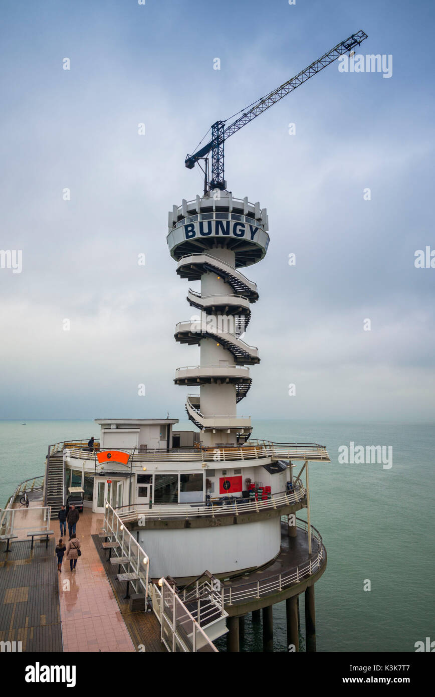Scheveningen, Pays-Bas, de Pier, Jetée de Scheveningen est Bungy Jump Tower Banque D'Images